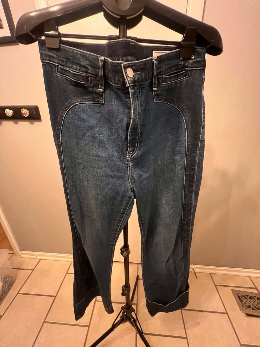 GAP Low Rise Stretch Straight Leg Jeans